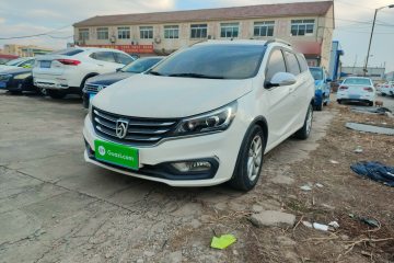 Used Baojun 310W 2017 1.5L Manual Fashion Model China V