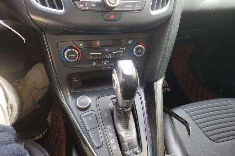 Used Ford Focus 2018 Hatchback Classic EcoBoost 180 Automatic Elite Model
