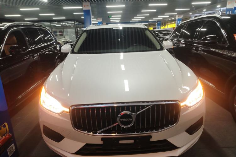 Used Volvo XC60 2019 T5 4x4 Smart Edition China V Standard
