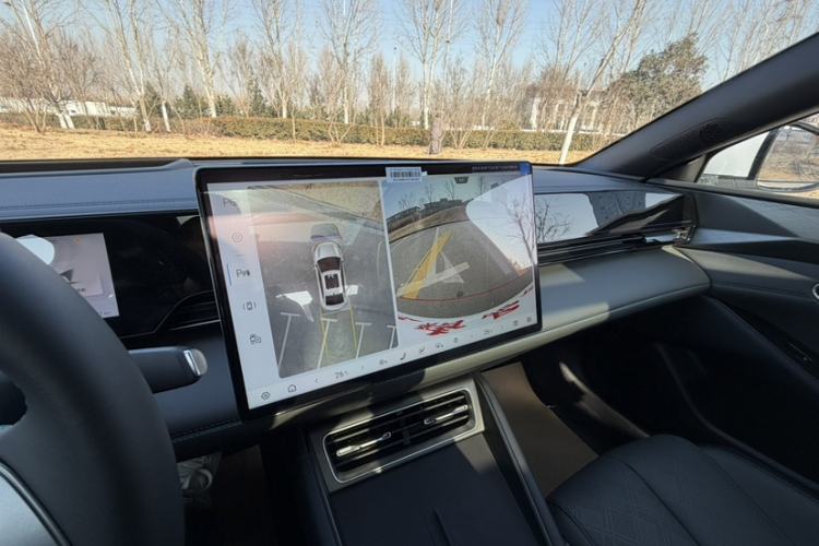 Used BYD Qin L 2025 EV 545KM Beyond Version
