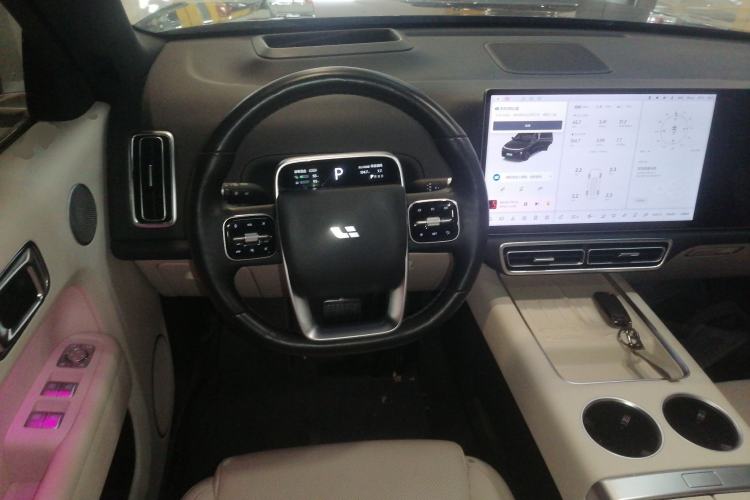 Used Li Auto L8 2023 Pro Model

