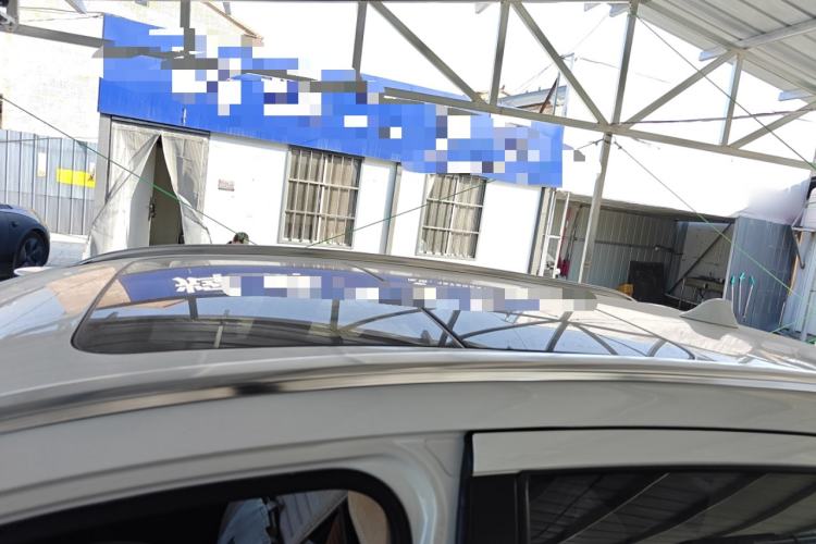 Used Suzuki S-Cross 2014 1.6L CVT Two-Wheel Drive Elite Version
