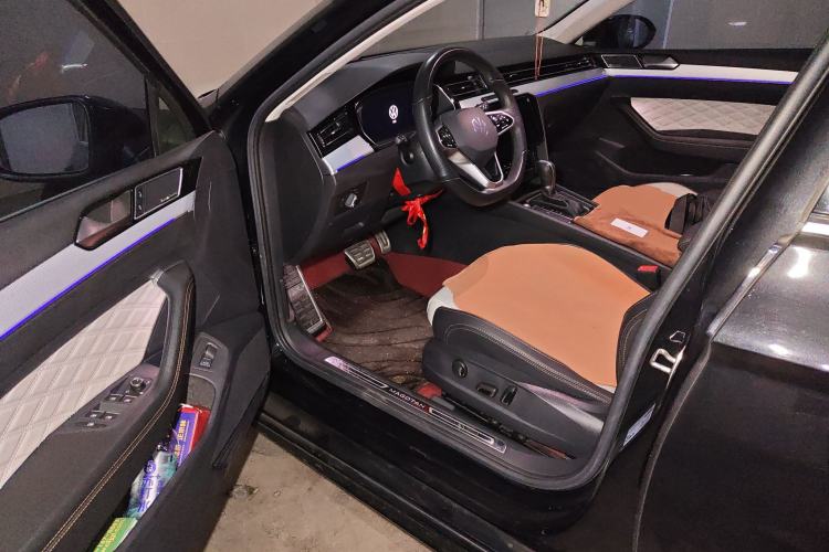 Used Volkswagen Magotan 2023 2 Million Units Commemorative Edition 330TSI DSG Luxury Version
