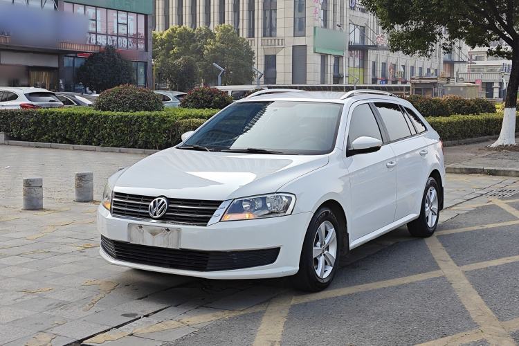 Used Volkswagen Gran Lavida 2013 1.6L Automatic Fashion Model
