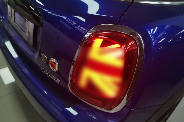 Used  MINI 2019 1.5T COOPER Classic Edition Five-Door Version
