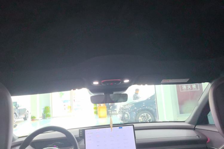 Used  SU7 2024 Rear-Drive Ultra-Long Range Advanced Pro-Level Intelligent Driving Version