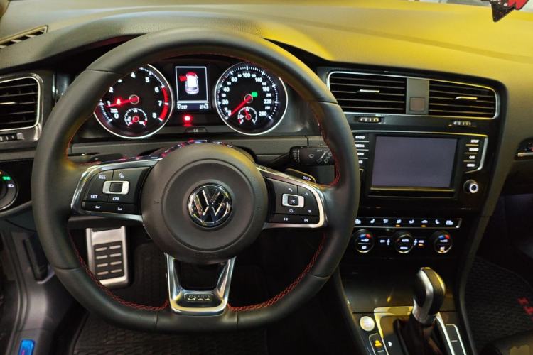 Used Volkswagen Golf GTI 2016 2.0 TSI GTI
