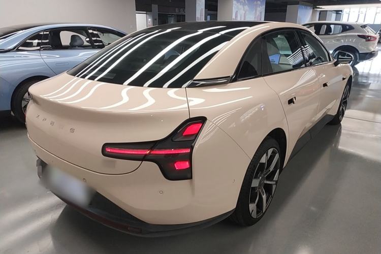Used XPeng MONA M03 2024 620 with Ultra-Long Range