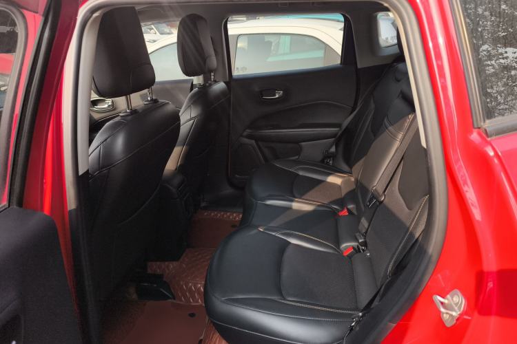 Used  Compass 2017 200T Automatic Family Edition