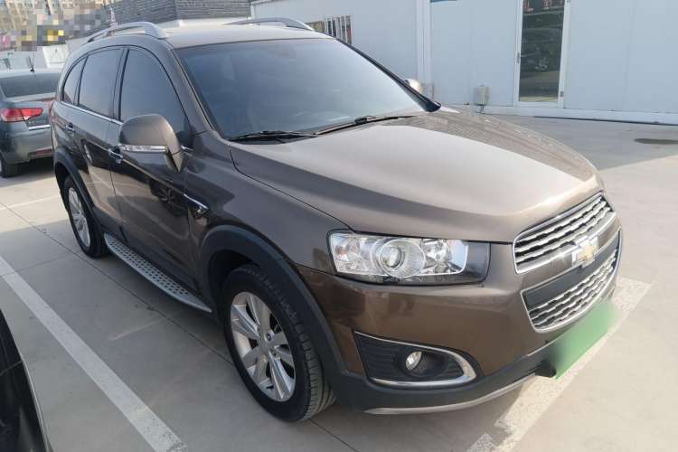 Used Chevrolet Captiva 2017 2.4L 4x4 Flagship Edition 7-Seater
