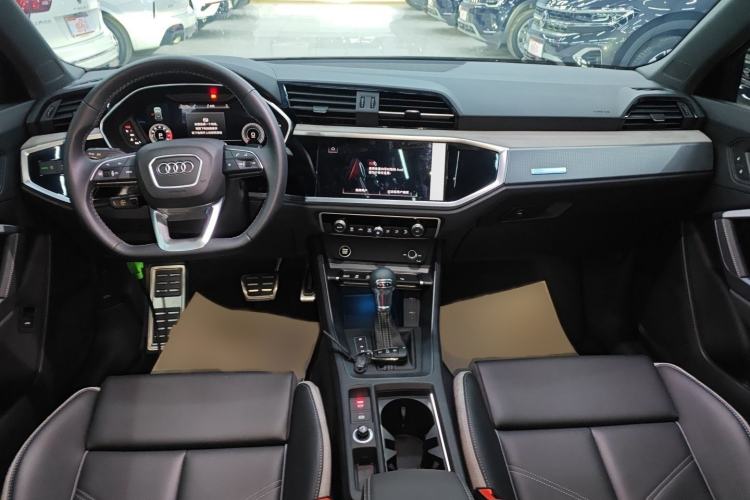 Used Audi Q3 2024 40 TFSI Fashion Dynamic Model