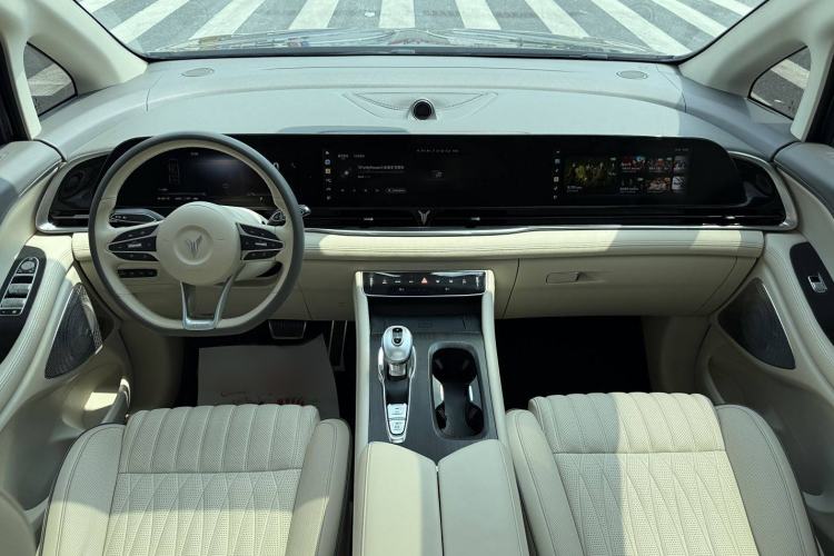 Used VOYAH Dream 2022 Low-Carbon Edition Dream+ Smart Enjoyment Package
