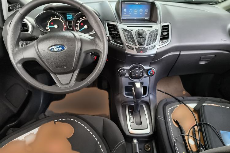 Used Ford Fiesta 2013 Hatchback 1.5L Automatic Fashion Edition
