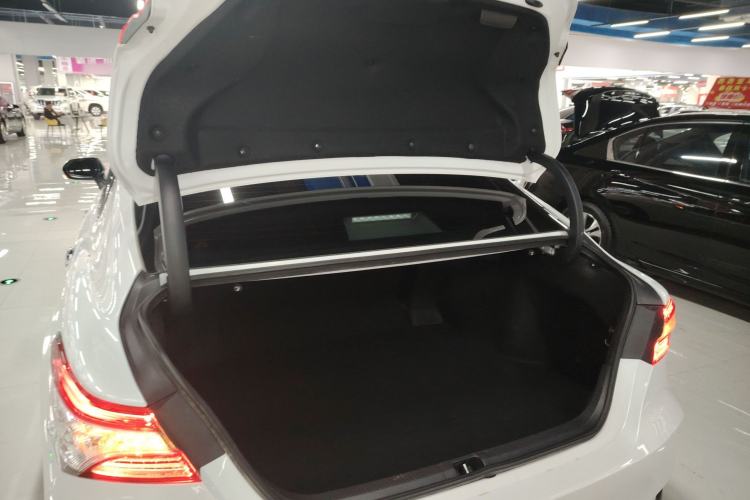 Used Toyota Camry 2021 2.0G Luxury Edition