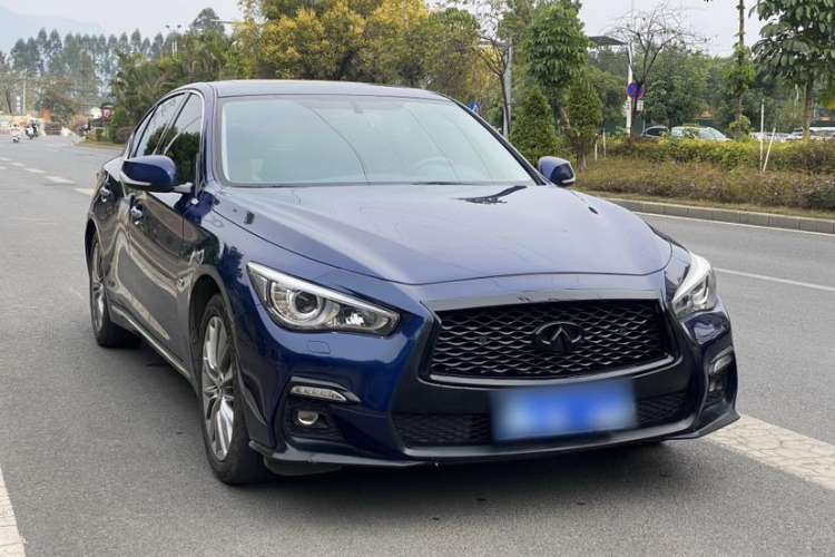 Used Infiniti Q50L 2018 2.0T Enjoyment Version China VI Standard
