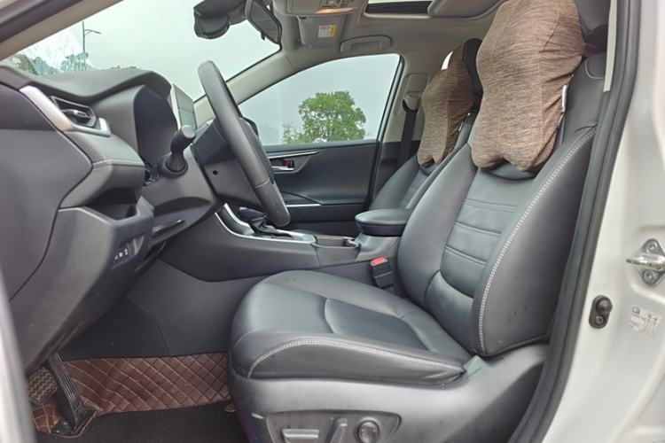 Used Toyota RAV4 2022 2.0L CVT Two-Wheel Drive Fashion Plus Edition
