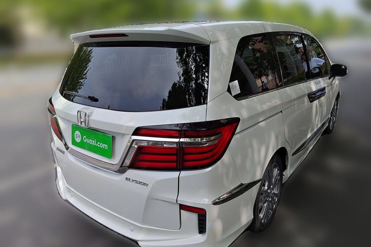 Used Honda Elysion 2016 2.4L Style Edition
