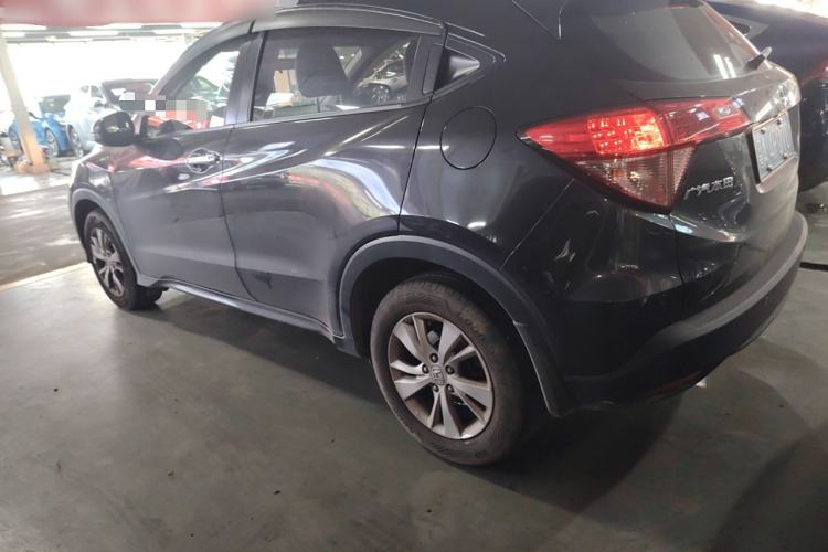 Used Honda Vezel 2015 1.8L CVT 2WD Elite Model
