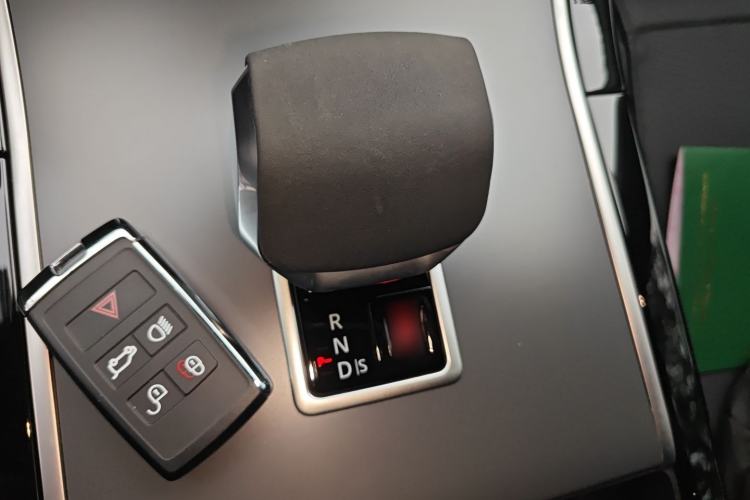 Used Land Rover Range Rover Velar 2024 Dynamic HSE
