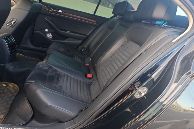 Used Volkswagen Magotan 2017 380TSI DSG Prestige Edition
