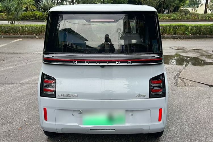 Used Wuling Air ev 2023 - Four Seats - Advanced Edition
