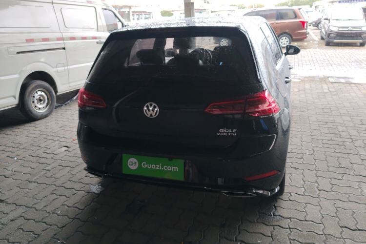 Used Volkswagen Golf 2018 280TSI Automatic R-Line Model
