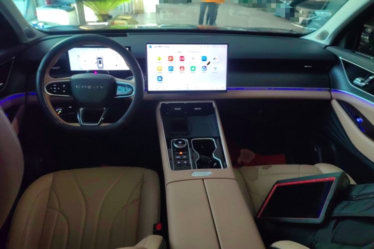 Used Chery Tiggo 8 L 2024 2.0T Two-Wheel Drive Prestige Version 5 Seats