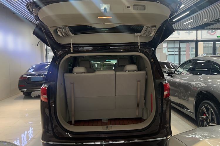 Used Buick GL8 2018 ES 28T Comfort Model China VI Standard
