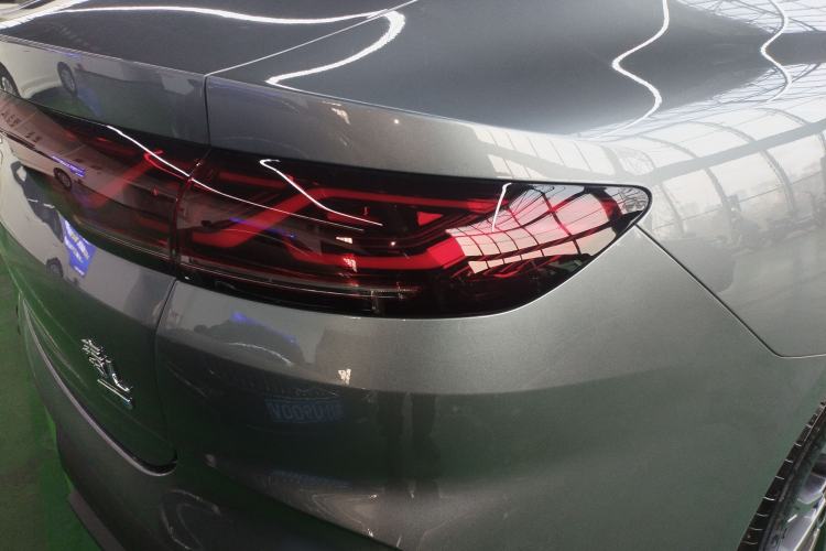 Used BYD Qin L 2025 DM-i Smart Drive 80KM Leading Model