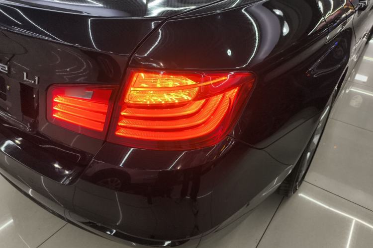 Used BMW 5 Series 2014 520Li Elegant Model
