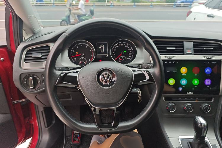 Used Volkswagen Golf 2016 1.6L Automatic Comfort Model
