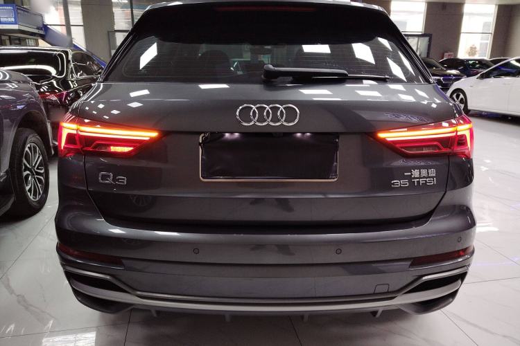 Used Audi Q3 2023 35 TFSI Fashion Dynamic Model (1.4T)
