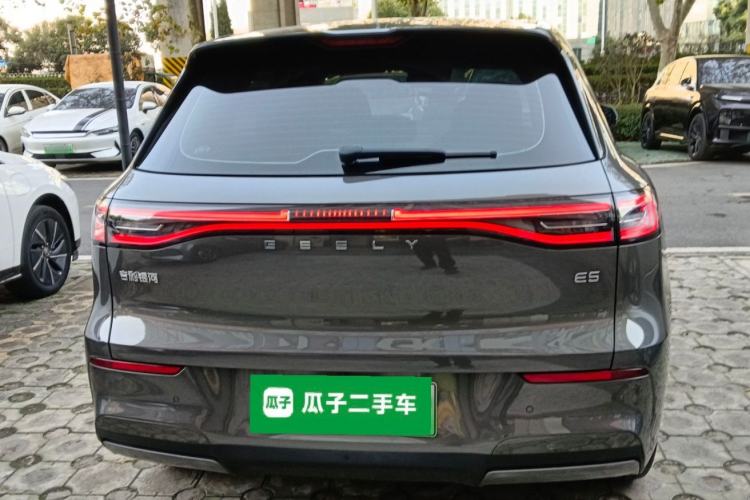 Used  E5 2024 530km Long-Range Version
