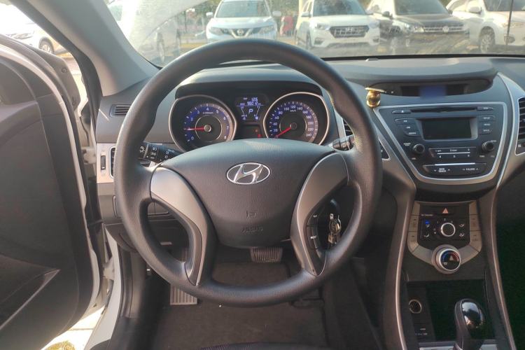 Used Hyundai Elantra 2016 1.6L Automatic Smart Version