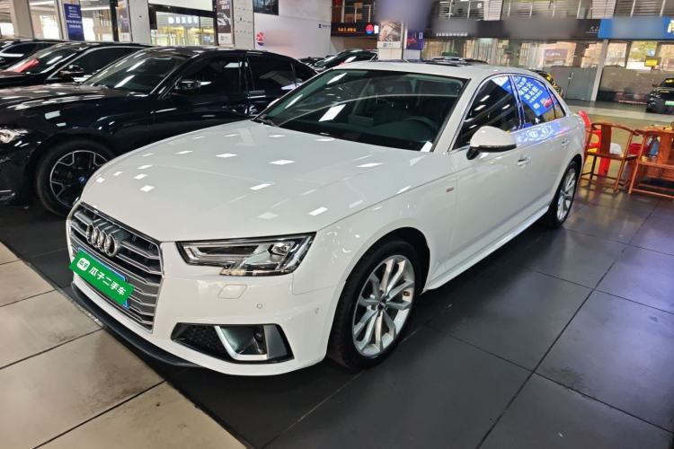 Used Audi A4L 2019 40 TFSI Fashion Edition China VI Emission Standard