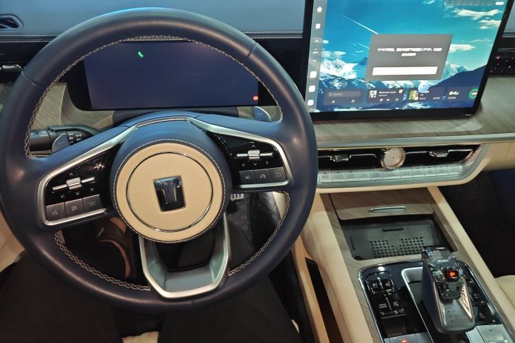 Used Tank 500 New Energy 2023 Hi4-T
