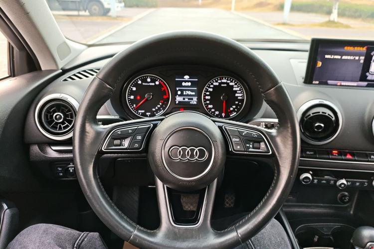 Used Audi A3 2019 Sportback 35 TFSI Sporty Version National V