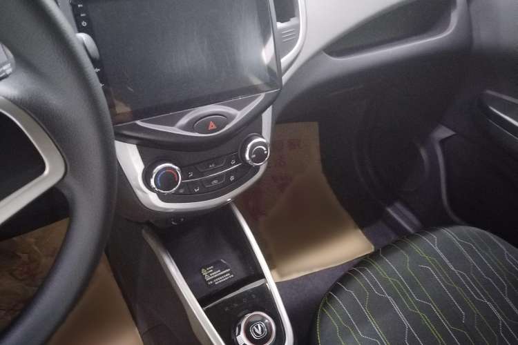 Used Oshan Benni E-Star 2021 National Edition Xin Yue Version (Fast-Charging Edition) Lithium Iron Phosphate (31.95 kWh)
