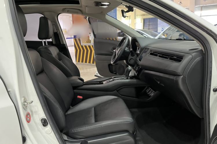 Used Honda Vezel 2020 1.5L CVT Pioneer Edition
