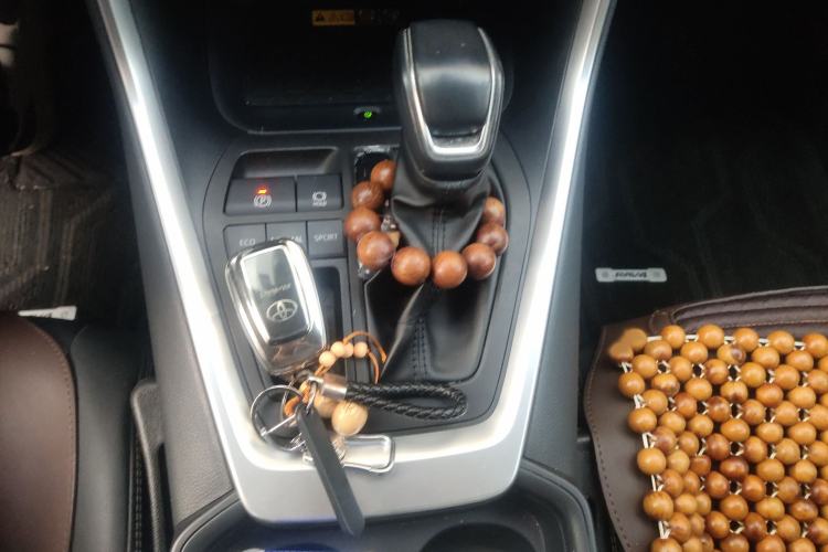 Used Toyota RAV4 2023 2.0L CVT Two-Wheel Drive 20th Anniversary Platinum Edition