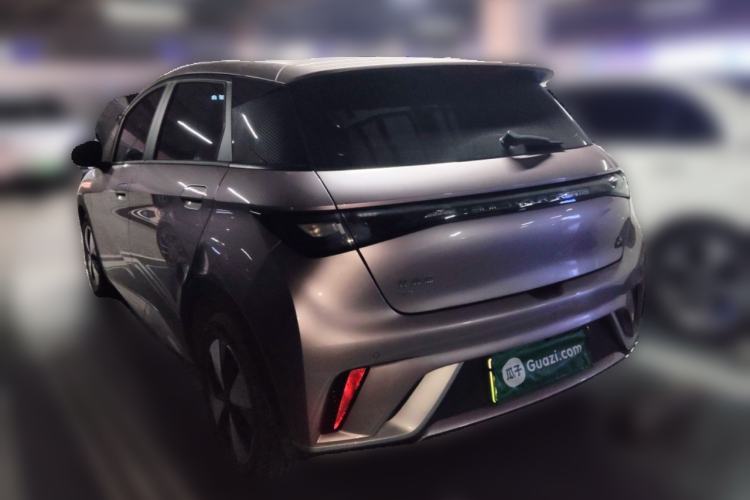 Used BYD Dolphin 2023 420 km Fashion Edition
