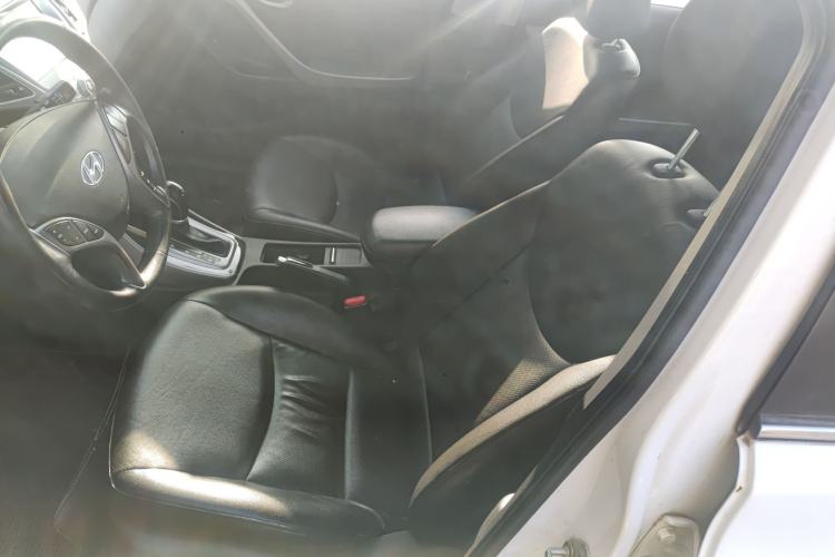 Used Hyundai Elantra 2015 1.6L Automatic Leading Model