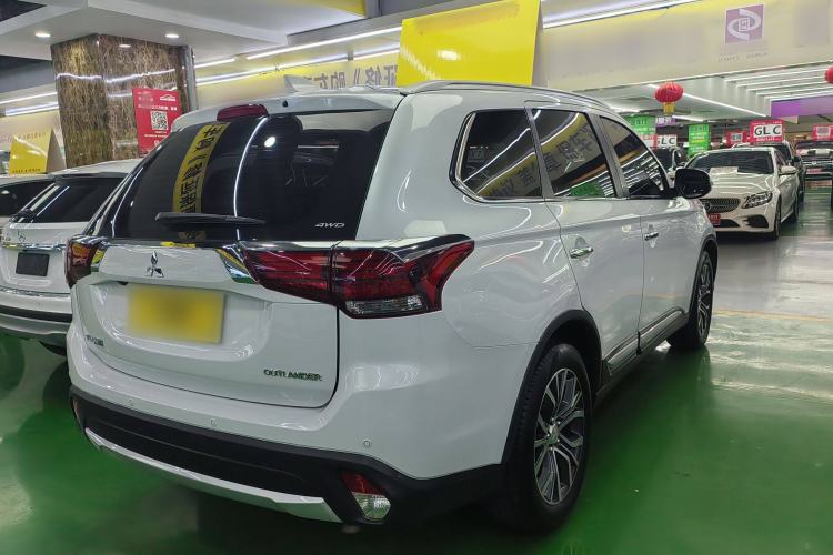 Used Mitsubishi Outlander 2018 2.4L 4x4 Elite Edition 5 Seats
