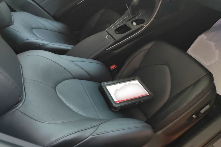 Used Toyota Avalon 2019 2.0L XLE Premium Edition China VI
