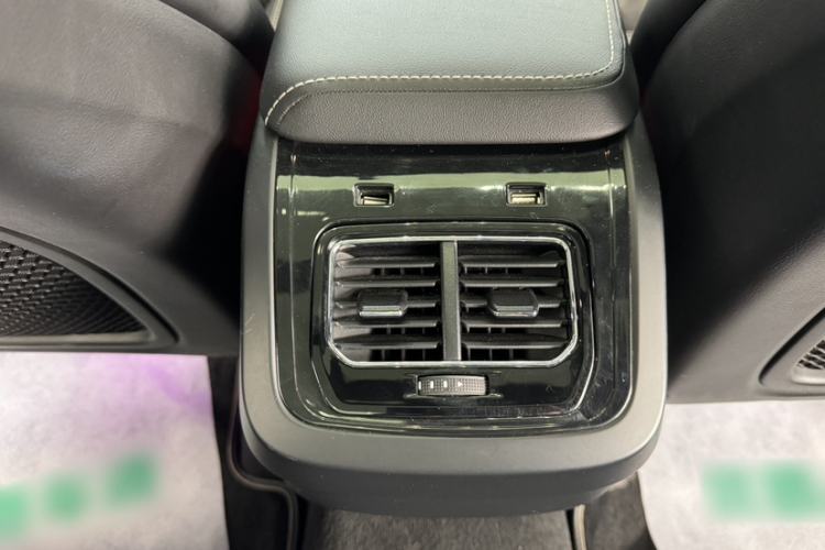 Used Volvo XC60 2018 T5 4x4 Smart & Sporty Edition
