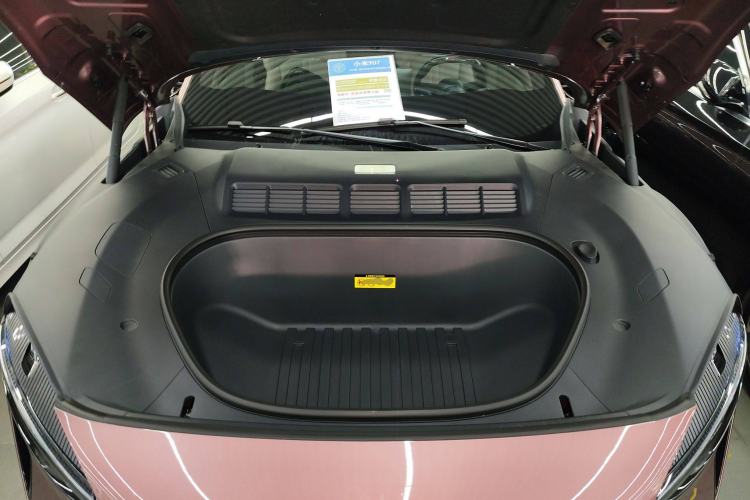 Used  YU7 2025 Ultra-Long Range High-Performance All-Wheel-Drive Max Edition
