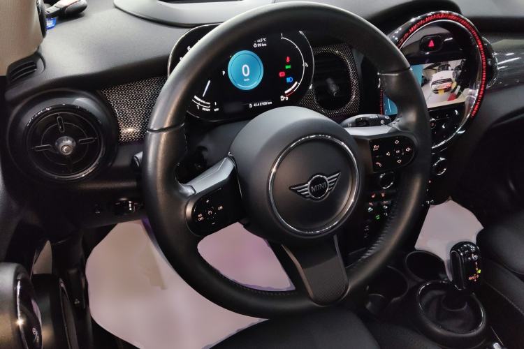 Used  MINI 2023 1.5T COOPER Artist
