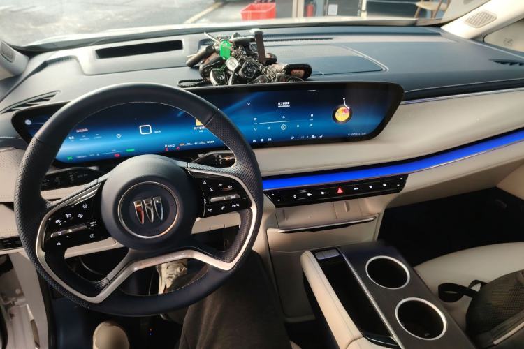 Used Buick GL8 New Energy 2024 Lu Zun Luxury Edition 7-Seater
