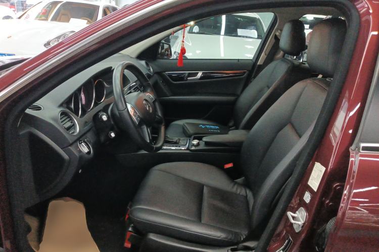 Used Mercedes-Benz C-Class 2013 C 180 Classic Grand Edition