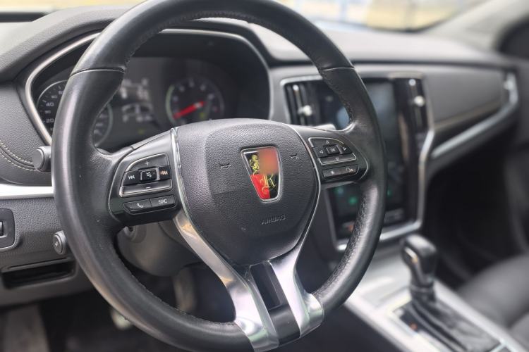 Used Roewe RX5 2016 20T Two-Wheel Drive Automatic Internet Smart Edition